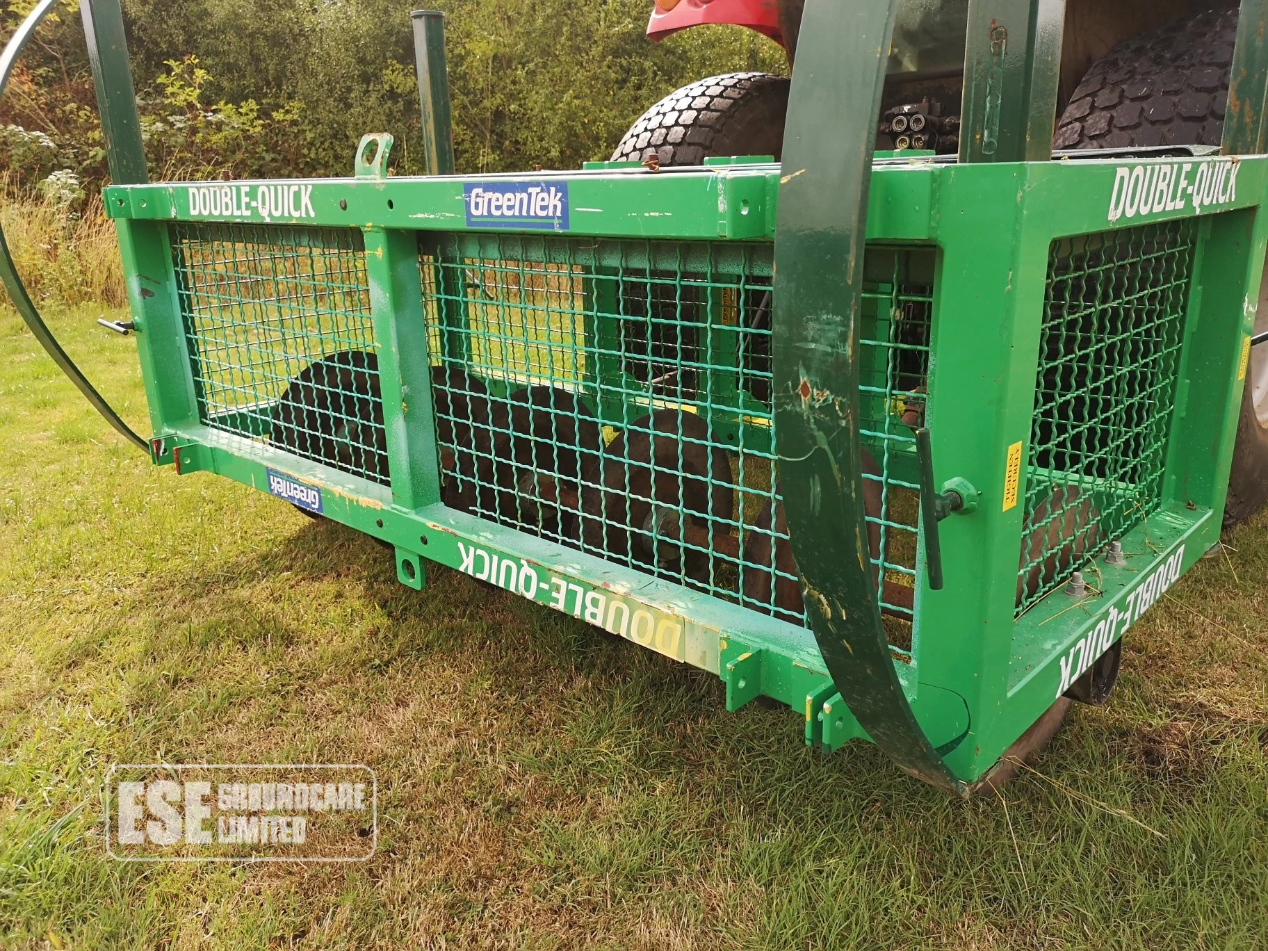 Greentek Double-Quick 6ft Slitter Aerator.