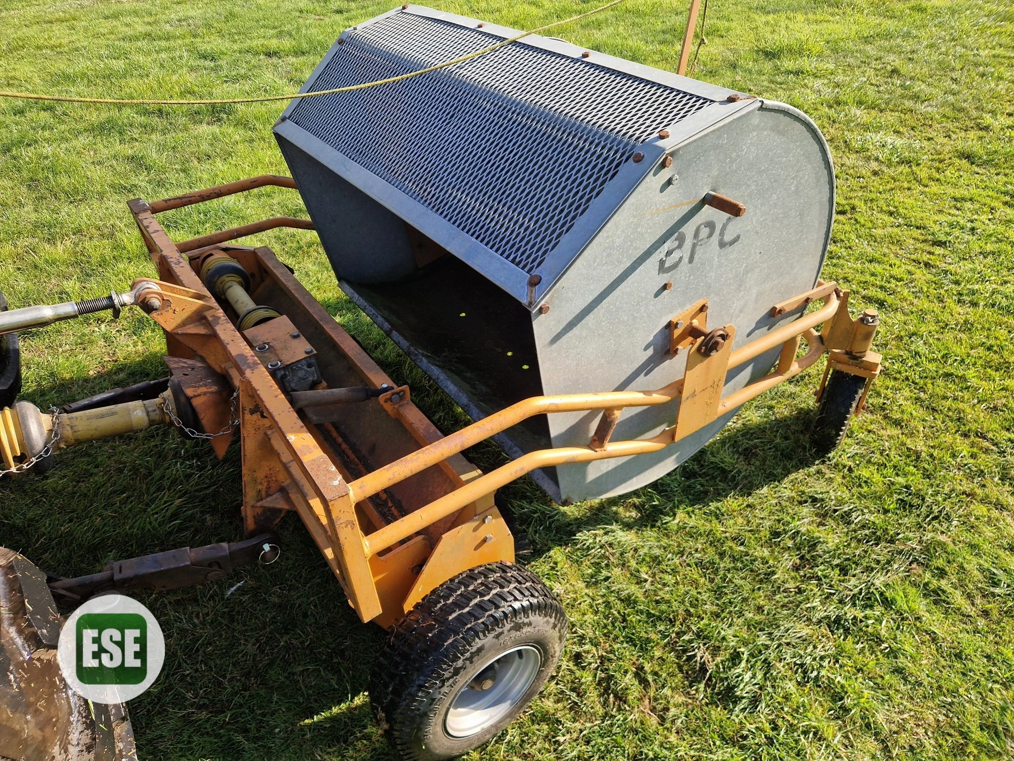 Sisis Litamina Powered Sweeper